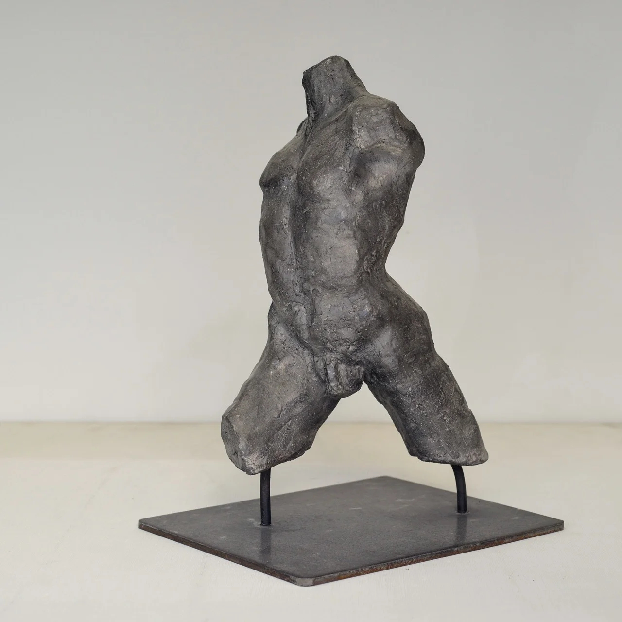 sculpture terre cuite homme Dan Chavret